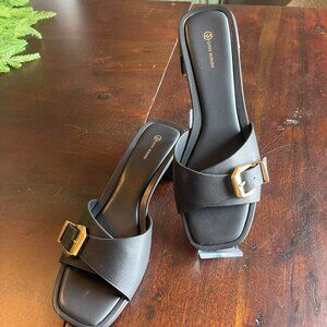 Giani Bernini Kamilla Buckle Block Heel Dress Sandal Size 8.5